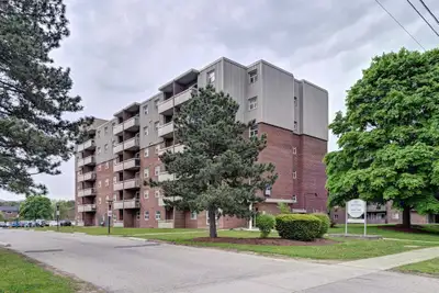 Building Description $1000 OFF FIRST MONTHS RENT FOR MILITARY & EMERGENCY RESPONDERS* *Conditions ap...