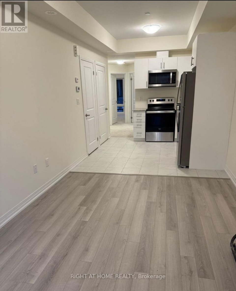 20 - 235 MCLEVIN AVENUE Toronto (Malvern), Ontario 3