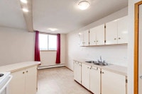 Amenities: Park Views • Quiet Building • Heat & Water Included Suite & Building: Bachelor, one-bedro... (image 6)