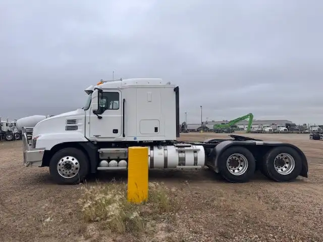 2023 Mack Anthem 64T 48 mDRIVE S40 in Heavy Trucks in Regina - Image 3