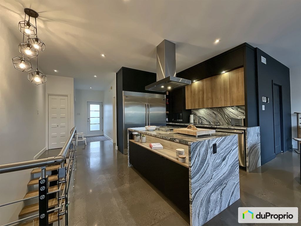 $525,000 - Townhouse for sale in Jonquière (Jonquière) — photo 3