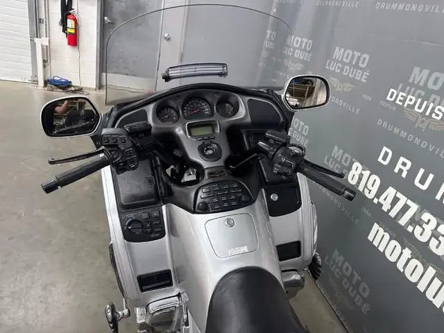 2005 Honda GL1800 Goldwing in Sport Touring in Drummondville - Image 12