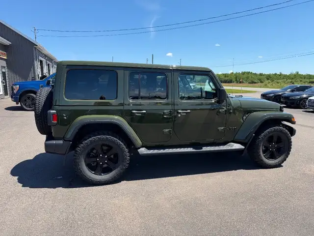 2021 Jeep Wrangler SAHARA ALTITUDE 4WD in Cars & Trucks in Summerside - Image 9