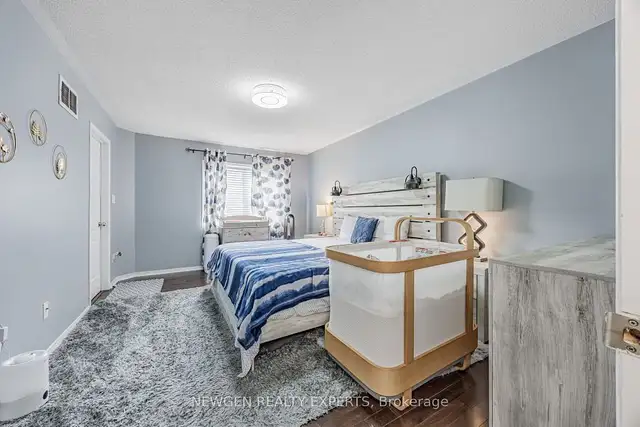 Beautiful Townhouse with Finished Basement! in Houses for Sale in Oshawa / Durham Region - Image 12