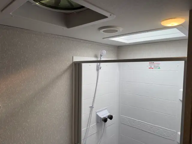 2022 Forest River ARCTIC WOLF 261 RK in Travel Trailers & Campers in St. Albert - Image 30