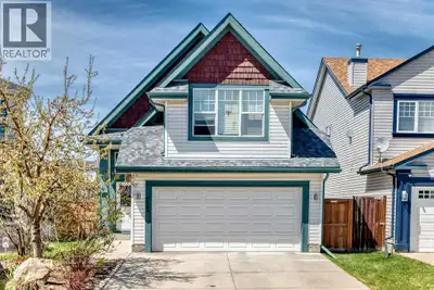 OPEN HOUSE SATURDAY MAY 16 FROM 2-4PM******Location, location, location! Ideally situated close to a...