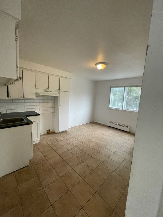 5250 Charleroi — photo 1
