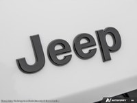 This Jeep Grand Cherokee boasts a Regular Unleaded V-6 3.6 L/220 engine powering this Automatic tran... (image 9)