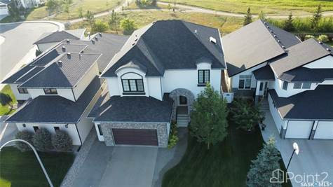 323 Hastings LANE in Houses for Sale in Saskatoon - Image 2