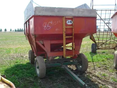 Welcome to Stoneage Equipment J&M Gravity Box, 250bu, please call for more details. We have a wide v...