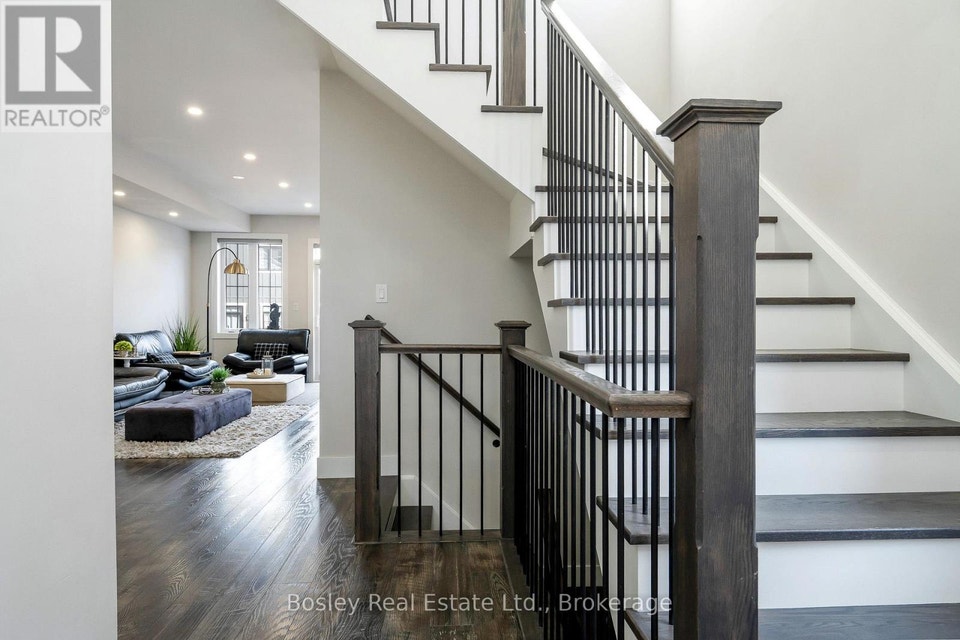 207 COURTLAND STREET Blue Mountains, Ontario 2