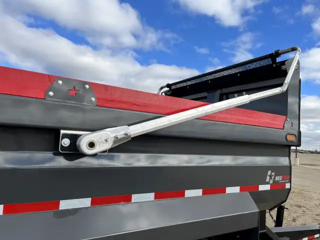 2026 NEUSTAR Tridem Pup Trailer in Heavy Trucks in Regina - Image 8