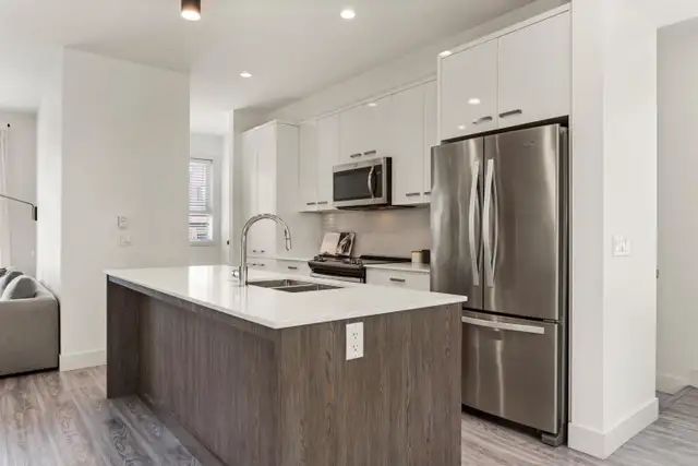 6 1968 NORTH PARALLEL ROAD Abbotsford, British Columbia in Condos for Sale in Abbotsford - Image 11