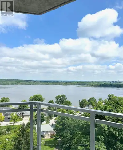 909 - 56 LAKESIDE TERRACE Barrie (Little Lake), Ontario