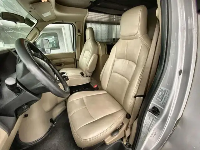 2022 Thor Motor Coach Four Winds 27R in RVs & Motorhomes in Abbotsford - Image 26