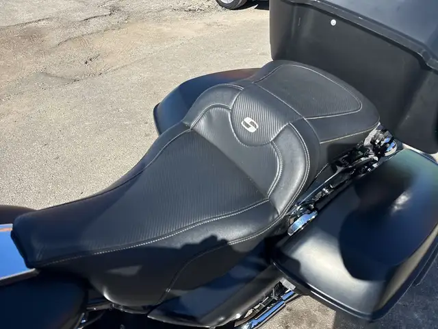 2017 Harley-Davidson Street Glide ~ STREET GLIDE ~ 107CI ~ DETAT in Sport Touring in City of Toronto - Image 20