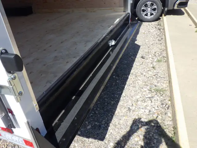 2026 CARGO MATE Blazer 8.5 x24 Insulated #805186 in Cargo & Utility Trailers in Red Deer - Image 10