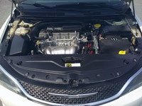 2016 Chrysler 200 96000 KM Price $9999 ON or QC Safety Included Warranty Included Carfax Included Au... (image 7)