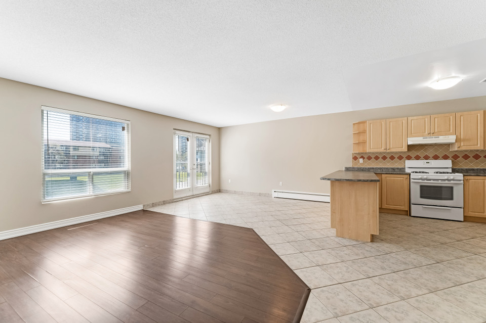 Baseline Court - 2 Bedroom Deluxe for Rent in Ottawa in Long Term Rentals in Ottawa