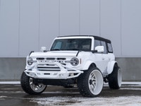 CARGET AUTOMOTIVE is thrilled to offer this 2023 Ford Bronco Outer Banks with the Sasquatch Package,... (image 1)
