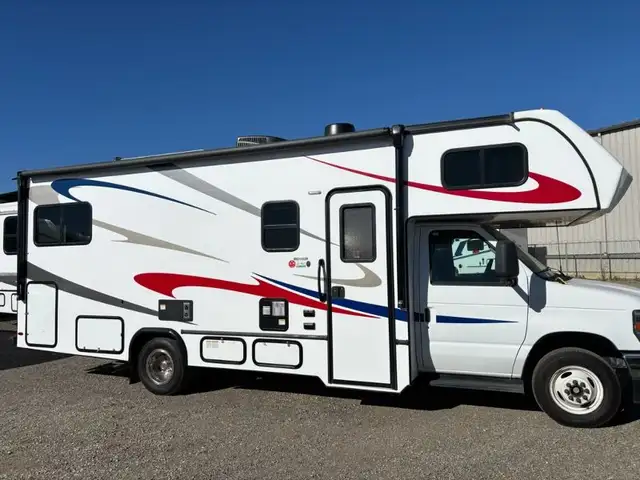 2023 Forester 2501 CD in RVs & Motorhomes in Laval / North Shore - Image 2