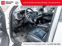 Super White 2019 Toyota Tacoma Limited V6 AWD! Navigation / Leather / Sunroof / Push Button Start /... (image 8)