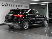 The 2021 INFINITI QX50 LUXE is a compelling compact luxury SUV that balances distinctive styling wit... (image 4)