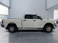 Check out this vehicle's pictures, features, options and specs, and let us know if you have any ques... (image 5)