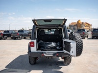 Welcome to Barrie Dodge Chrysler Jeep. QUICK ORDER PACKAGE 24W WILLYS -inc: Engine: 3.6L Pentastar V... (image 7)