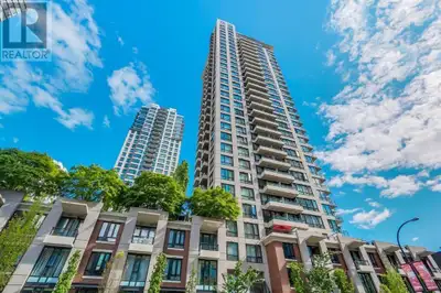 803 928 HOMER STREET Vancouver, British Columbia