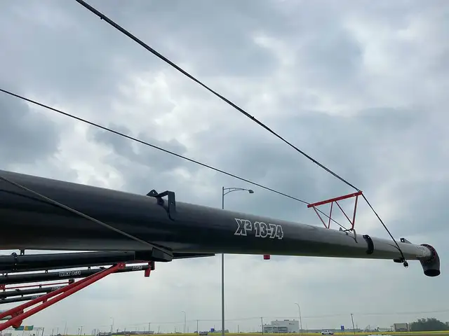 2024 AGI X2 13x74 CBR Swing Auger in Farming Equipment in Edmonton - Image 6