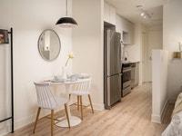 condo rental logement locatif-apartment for rent-Studio 2 1/2, Vieux Port Old Montreal, Cite Multime... (image 2)