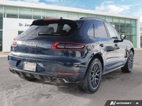 * 7.0-inch touchscreen with updated PCM, proximity sensor, and Apple CarPlay * Bose sound system * N... (image 4)