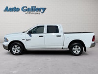 CLEAN CARFAX, ADVENTURE-READY FULL-SIZE TRUCK Experience the perfect combination of rugged performan... (image 1)