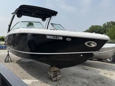 2017 Cobalt Boats WSS R5 Surf 2017 Cobalt WSS R5 Surf One Owner | Freshwater | Only 210 Hours Extrem...