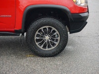 2019 Chevrolet Colorado ZR2 2.8L Duramax Built for drivers who crave rugged capability wrapped in a... (image 7)