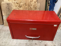 9 drawer Craftsman tool chest with key.