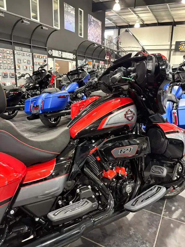 2026 Harley-Davidson CVO Street Glide Limited in Street, Cruisers & Choppers in Sudbury - Image 9