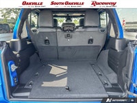 4X4, FRONT HEATED MCKINLEY LEATHER BUCKET SEATS, BODY-COLOUR 3-PIECE HARDTOP, SAFETY GROUP, SIDE STE... (image 8)
