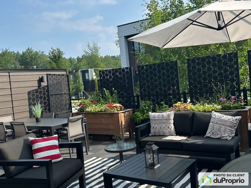 $864,000 - Townhouse for sale in Blainville — photo 2