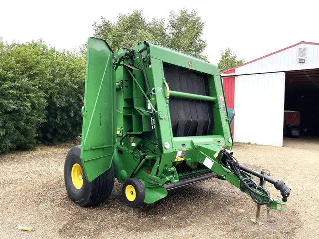 2015 John Deere 569 Round Baler in Farming Equipment in Saskatoon - Image 6
