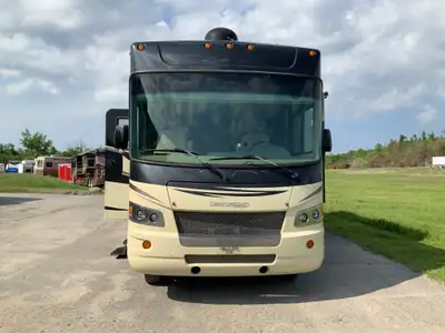2011 Forest River Georgetown 360 — Class A Motorhome The 2011 Forest River Georgetown 360 is a spaci...