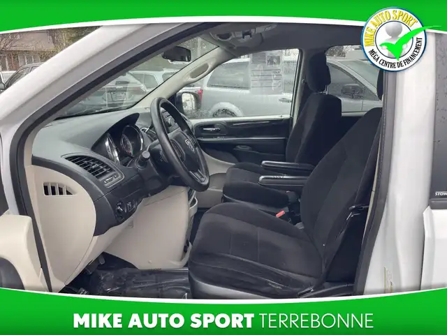 Dodge Grand Caravan Familiale 4 portes SXT 2014 in Cars & Trucks in Laval / North Shore - Image 12