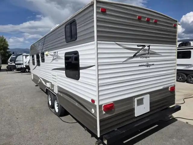 2013 Crossroads RV Z 1 ZT251BH in Travel Trailers & Campers in Penticton - Image 6