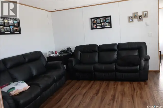 20 H AVENUE Willow Bunch, Saskatchewan in Houses for Sale in Moose Jaw - Image 13