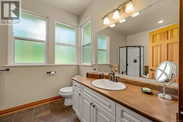 2435 Charleville Rd Campbell River, British Columbia in Houses for Sale in Campbell River - Image 26