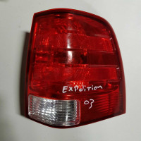 2002 2003 2004 2005 FORD EXPEDITION RIGHT PASSENGER TAIL LAMP