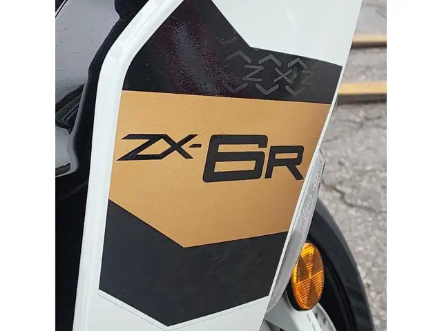 2026 Kawasaki Ninja ZX-6R ABS in Sport Bikes in Brantford - Image 19