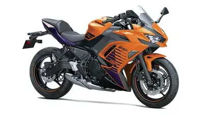 CARACTÉRISTIQUES SUPPLÉMENTAIRES DU VÉHICULE: Antipatinage Kawasaki (KTRC) 2 phares à DEL Carénage s...