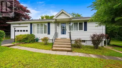 Welcome to 17 Forward Avenue, nestled in Halifaxs highly sought-after Armdale neighbourhood. Tucked...